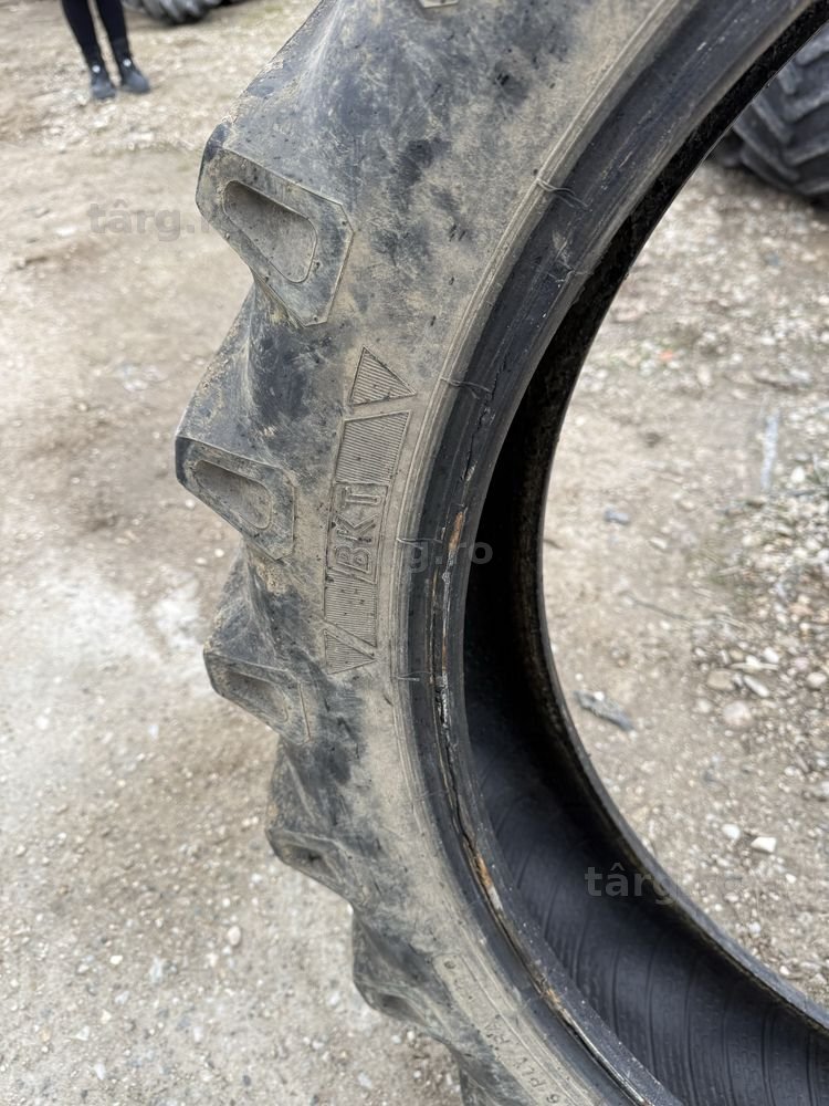 8,3r32 tractor bkt 4