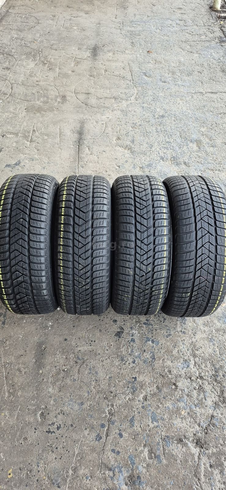4 anvelope iarna ca noi Pirelli 225/40/19.Pret/bucata.