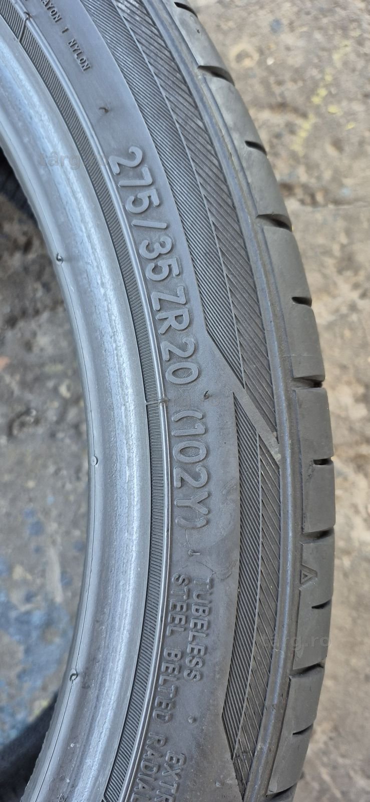 4 anvelope vara,fata Kumho 245/40/20,spate Toyo 275/35/20.Pretul este pe bucata. 8