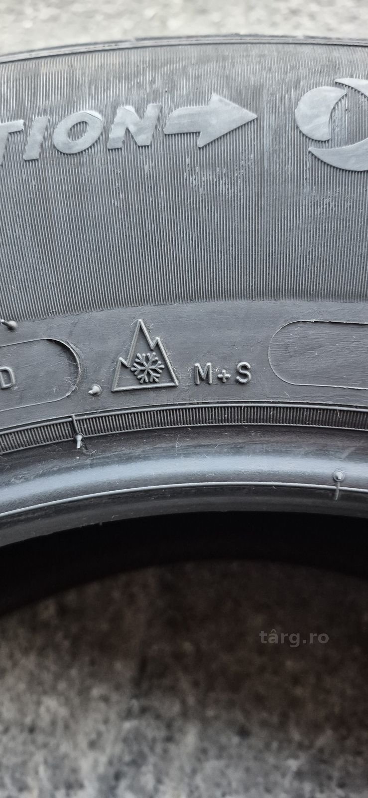 4 anvelope iarna ca noi Michelin 235/60/17.Pretul este pe bucata. 7