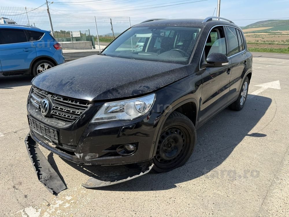 Dezmembrez Vw tiguan negru lc9x 2011 2.0 tdi CFFB volan stanga