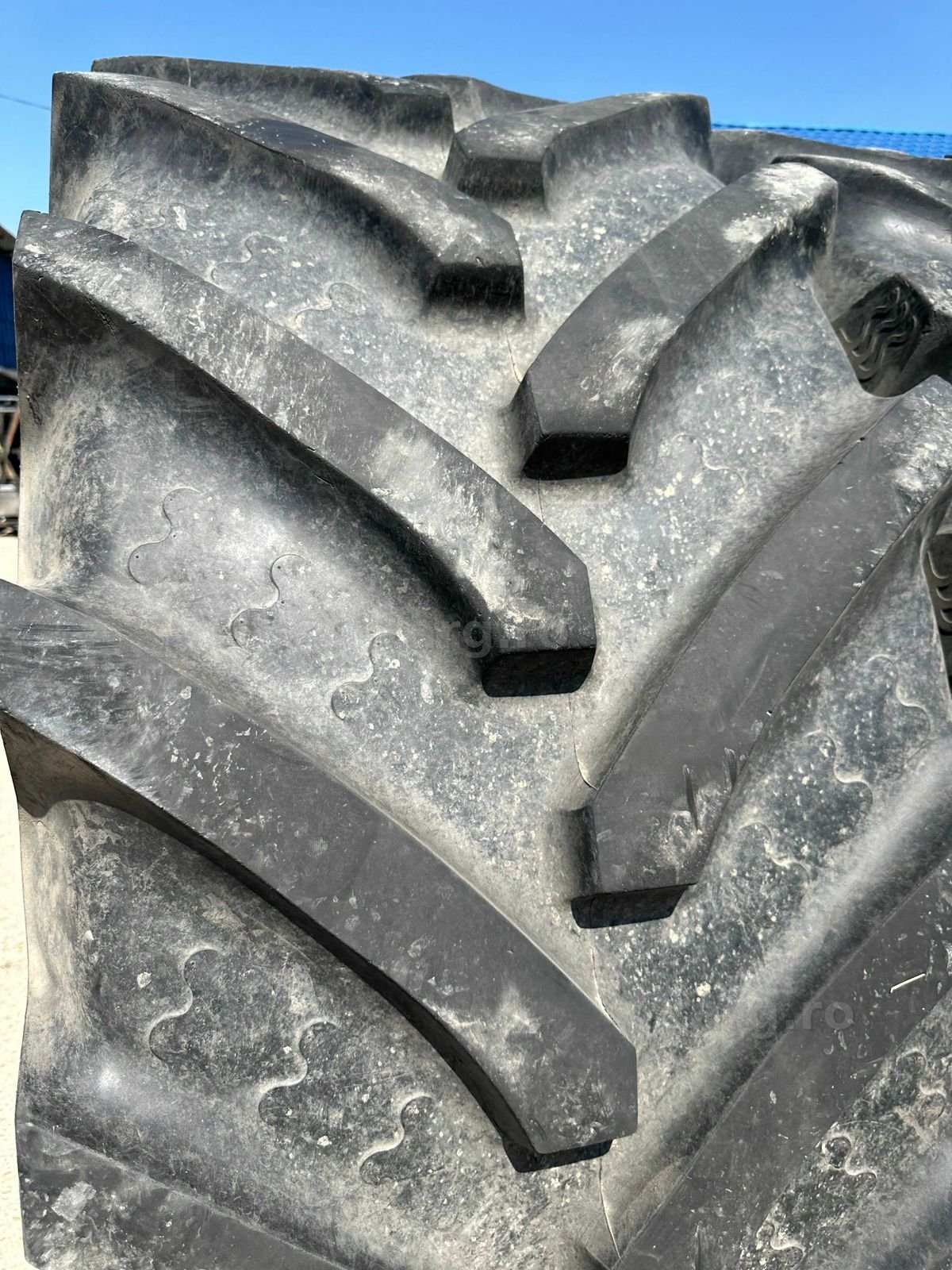 Anvelope sh 650.65 R38 BKT 6