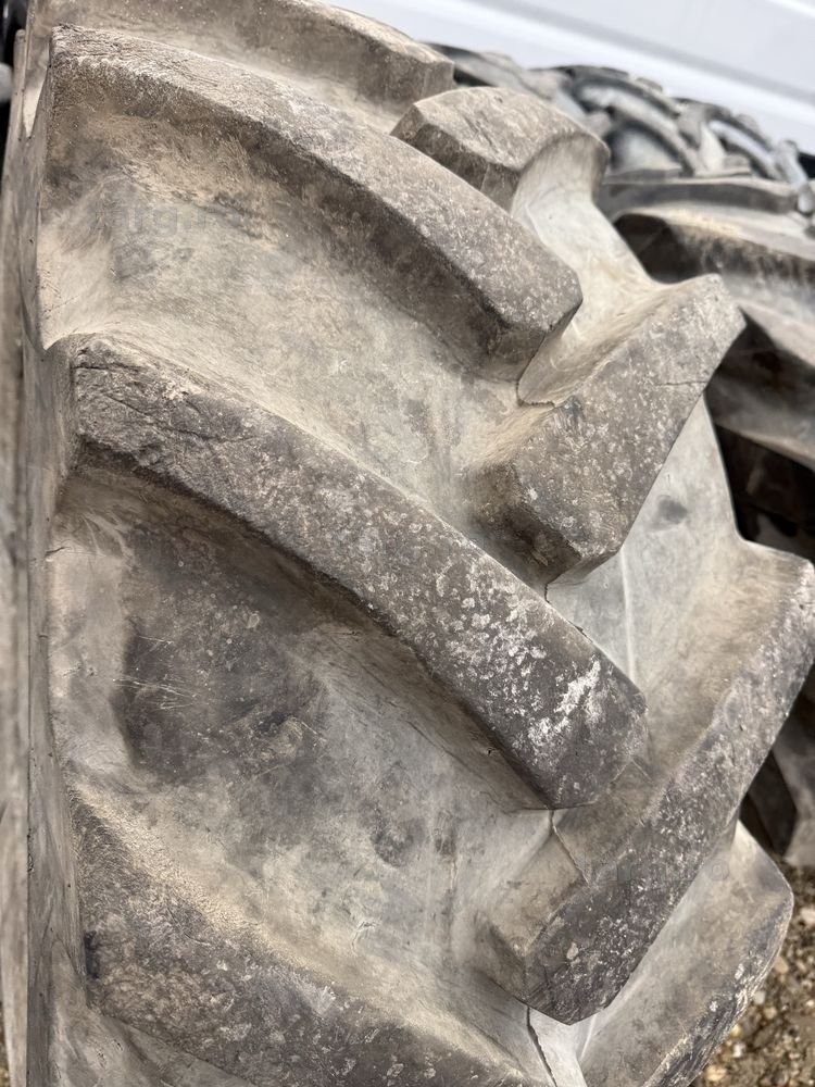 405/70r20 apollo mpt 2