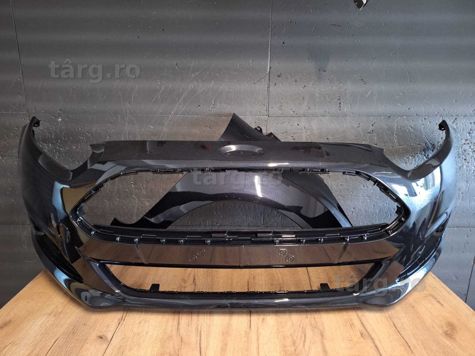 Bara & Aripa Fata Dreapta Ford Fiesta 2013-2017 Black Panther Negru
