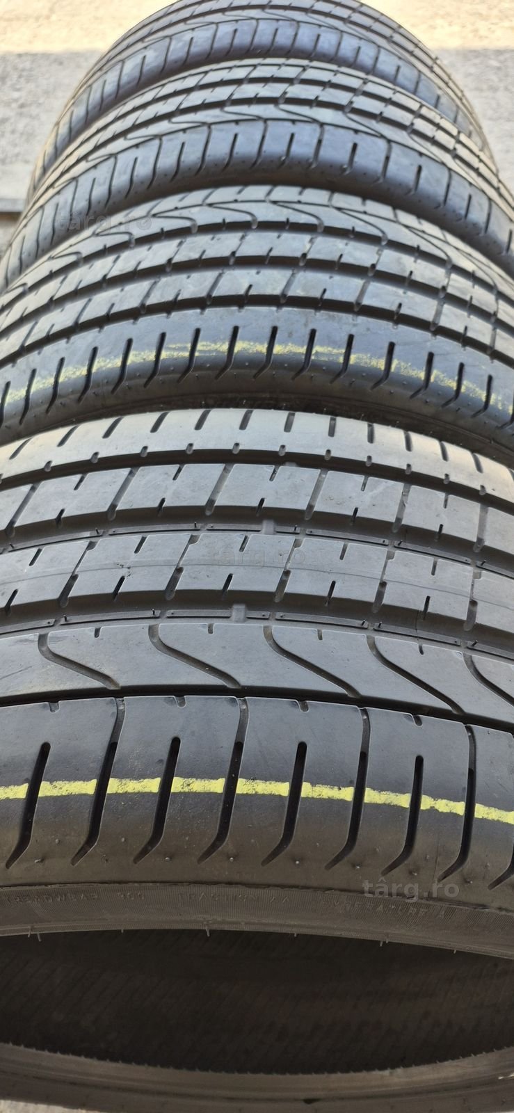 4 anvelope vara Pirelli 295/35/21.Pretul este pe bucata. 4