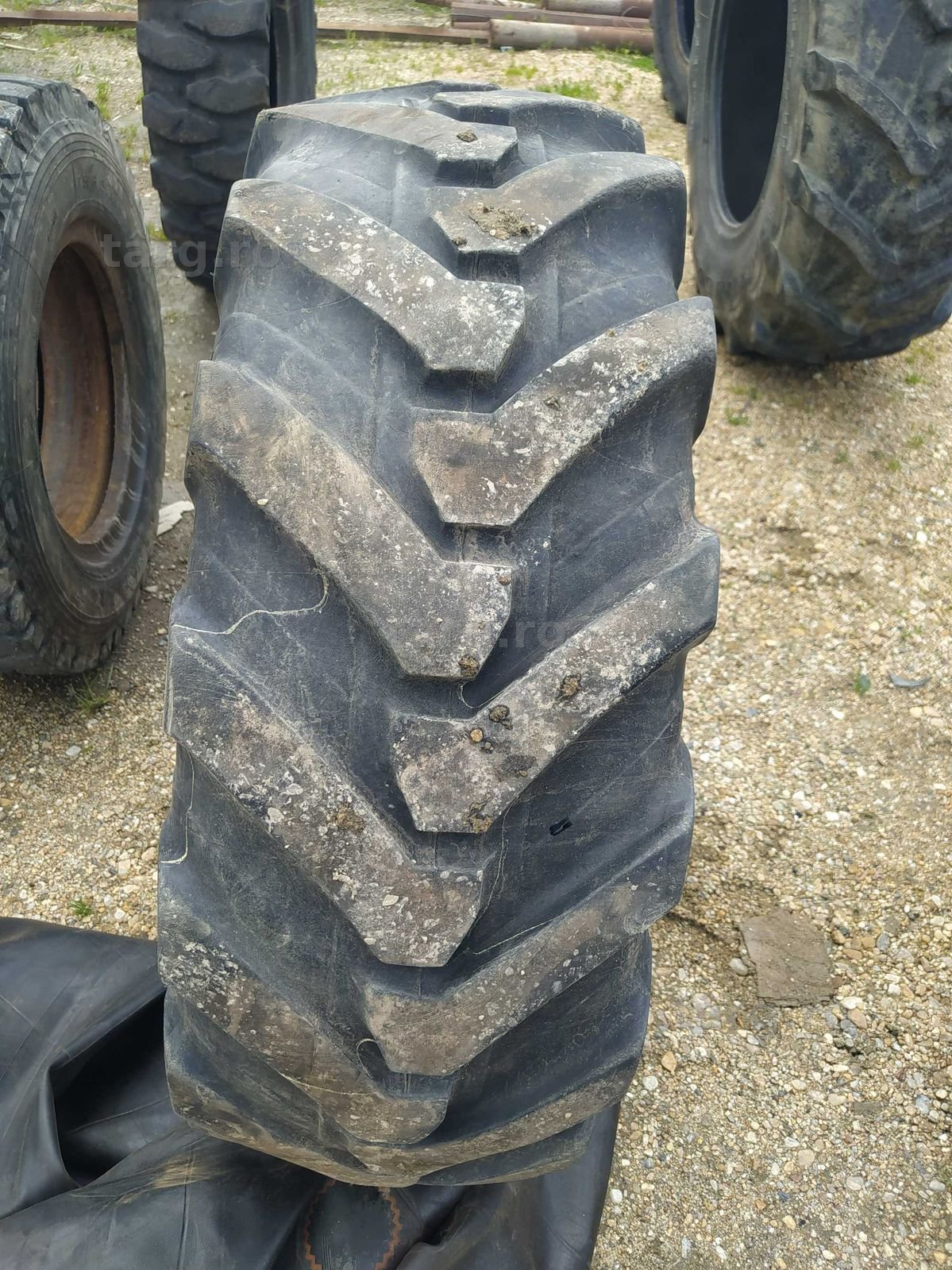 Anvelopa 10.5 r18 2
