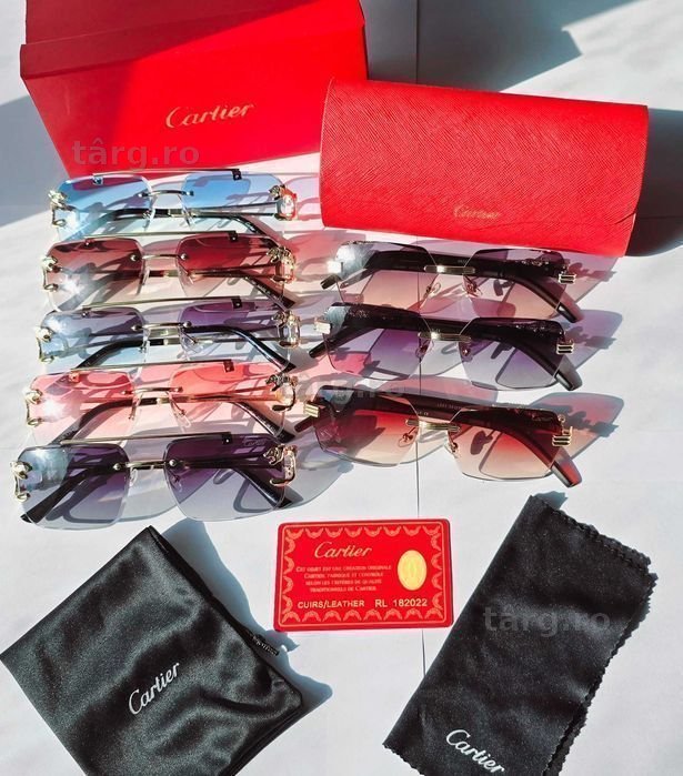 Set complet ochelari Cartier. Pret per set (1 pereche ochelari + accesorii)