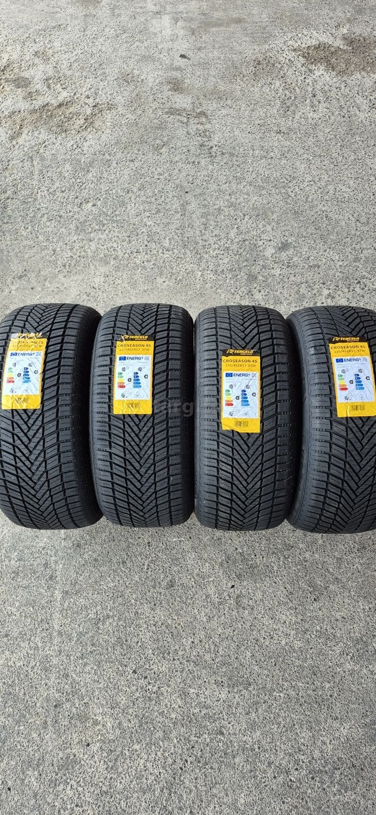 4 anvelope M+S noi Tercelo 235/45/17,dot 2026.Pretul este pe bucata