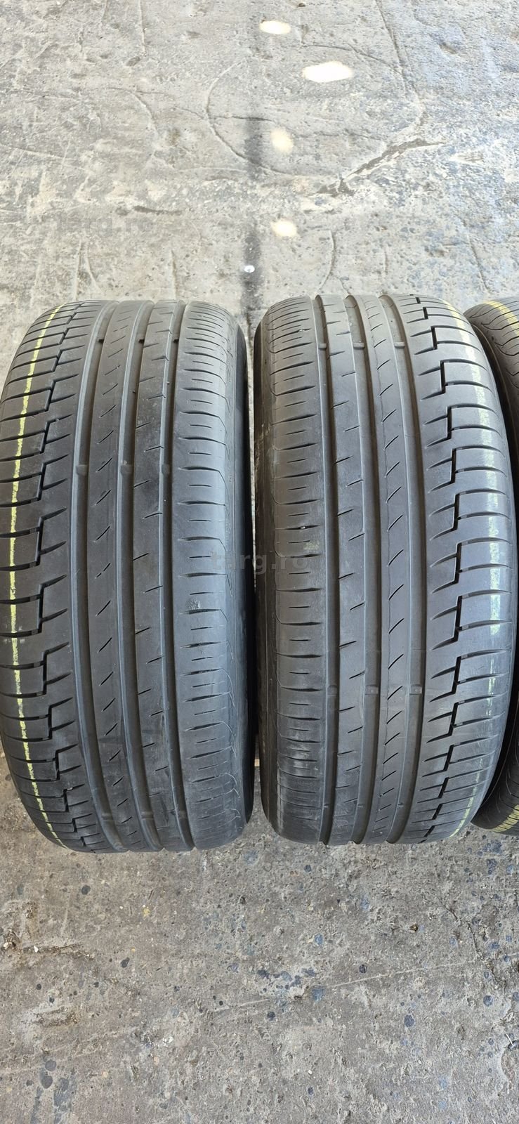 4 anvelope vara Continental,fata 235/50/18,spate 255/45/18.Pretul este pe bucata. 2
