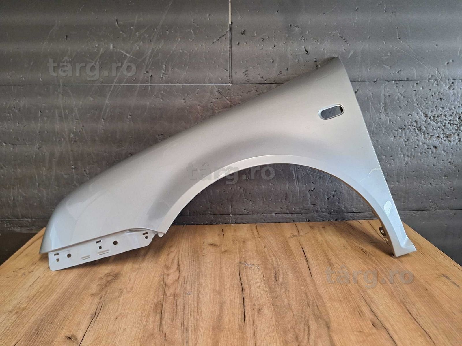 Aripa Fata Stanga VW Bora 1998-2005 (LA7W (Gri))