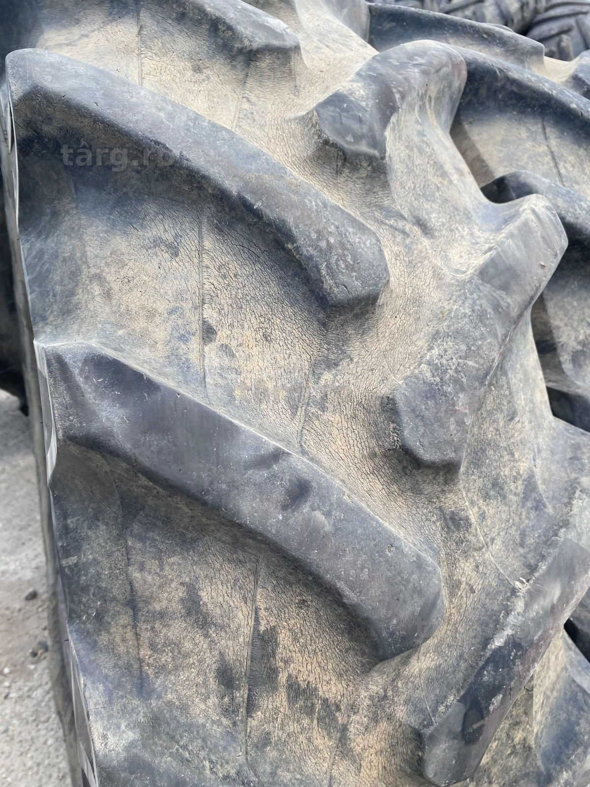 Cauciucuri 420.70 R30 pirelli 5