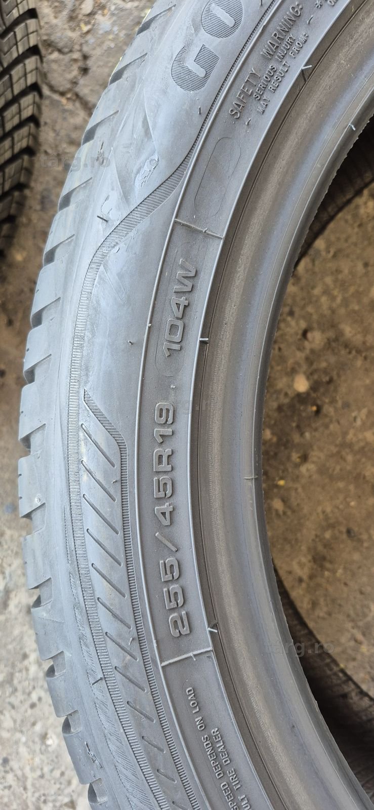 4 anvelope M+S ca noi 255/45/19,doua Continental 2022,doua Goodyear 2023.Pretul este pe bucata. 4