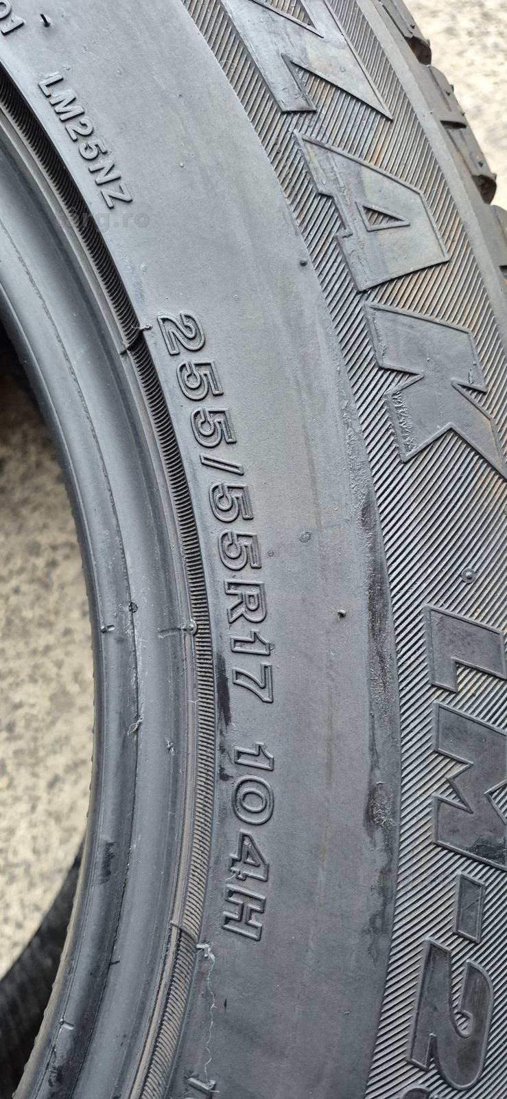 4 anvelope iarna Bridgestone 255/55/17.Pretul este pe bucata 6
