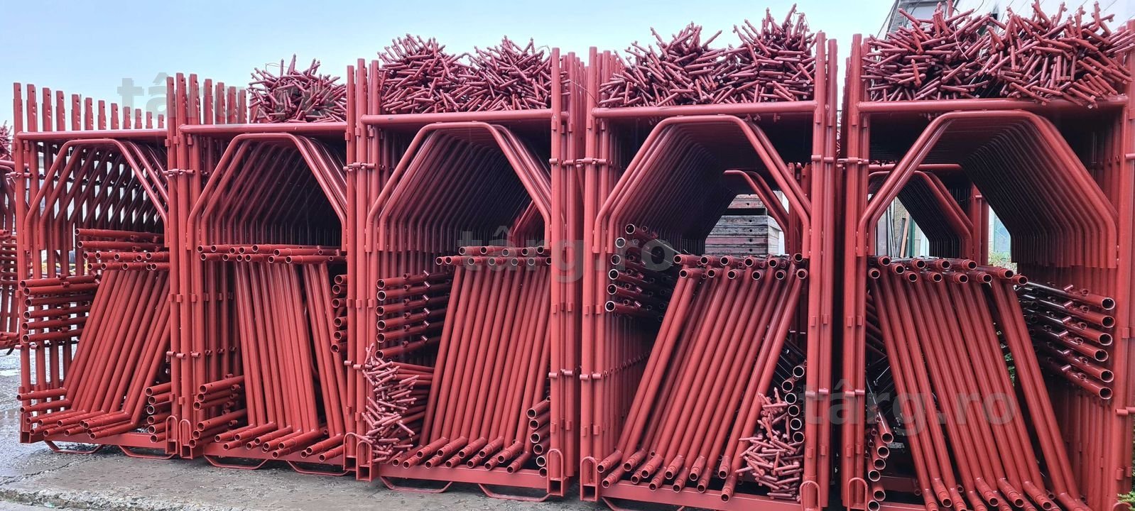 Schela metalica pentru fatade model Italian cu pasul de 1,8 m