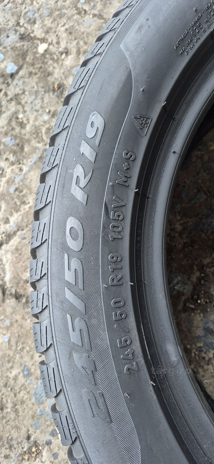 4 anvelope iarna RFT ca noi  Pirelli 245/50/19,dot 2023/2024.Pret/buc. 6