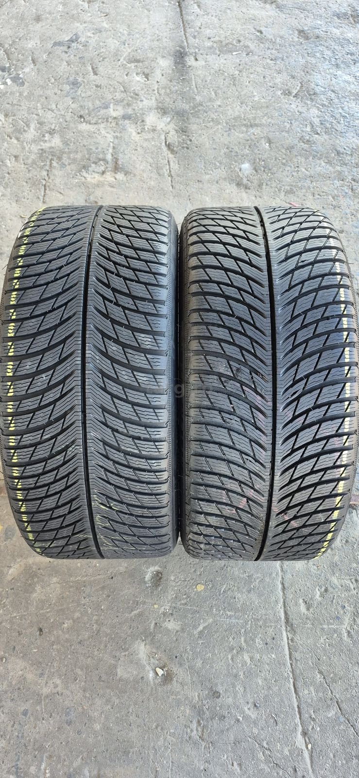 2 anvelope iarna Michelin 255/30/20,dot 2021.Pretul este pe bucata