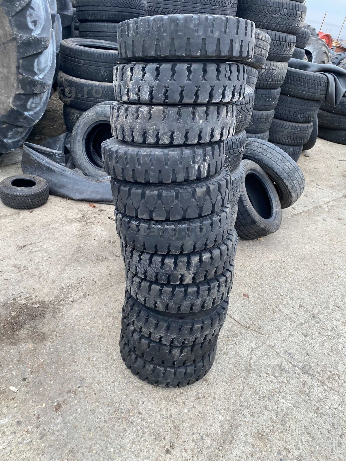Anvelope 400 R18