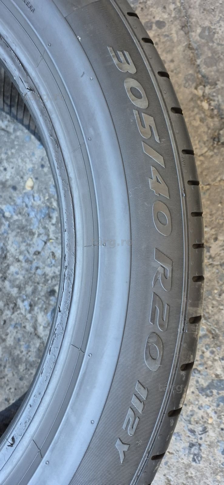 4 anvelope vara runflat Pirelli,fata 275/45/20,spate 305/40/20.Pretul este pe bucata. 6