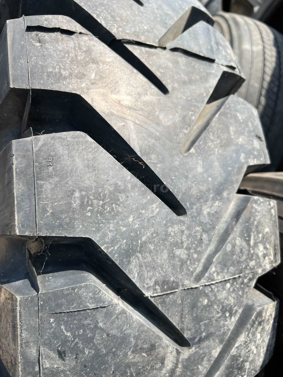 Cauciuc 12.00 R24 Michelin 4