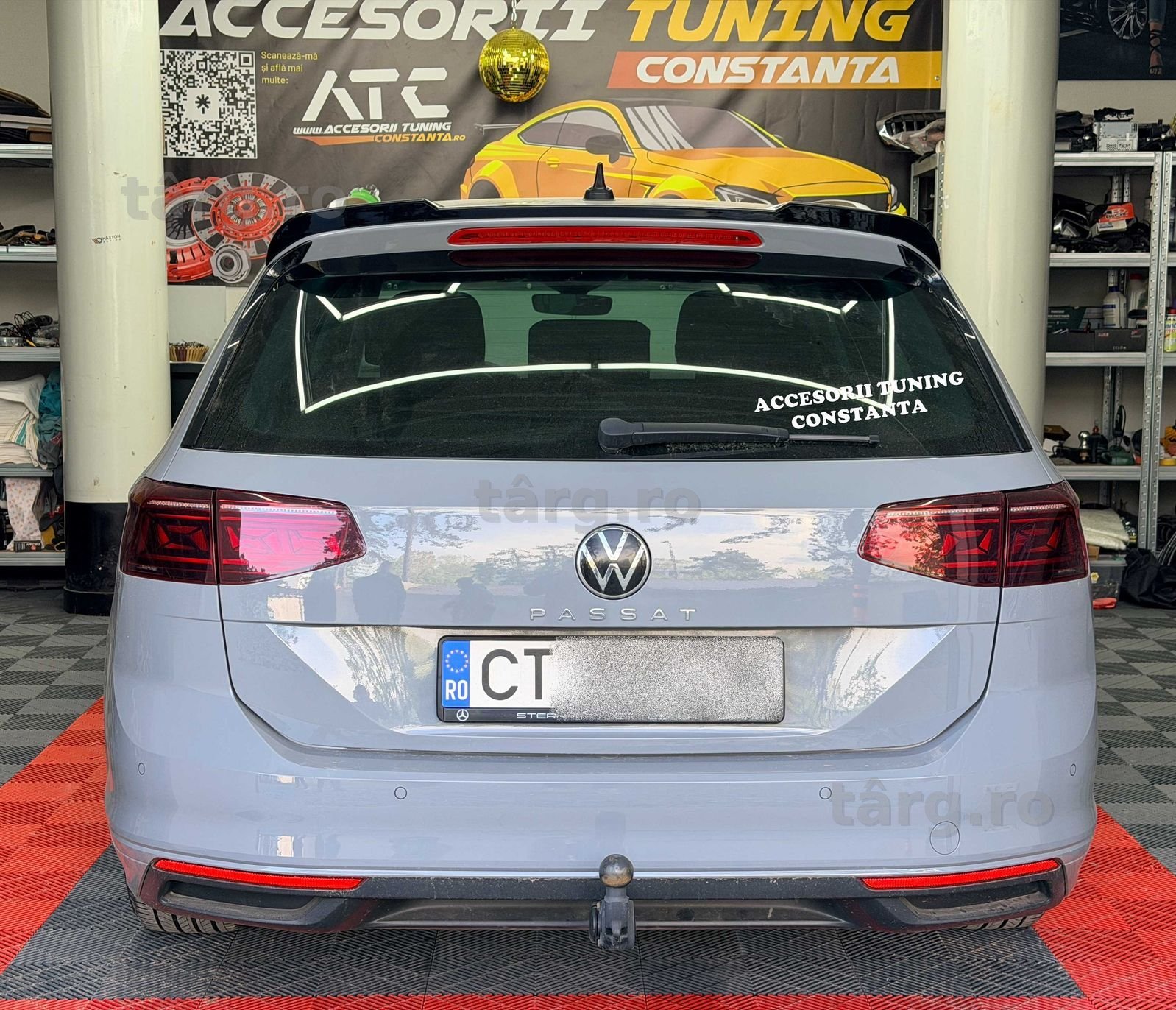 Eleron Haion - Volkswagen Passat B8 Variant Negru Lucios