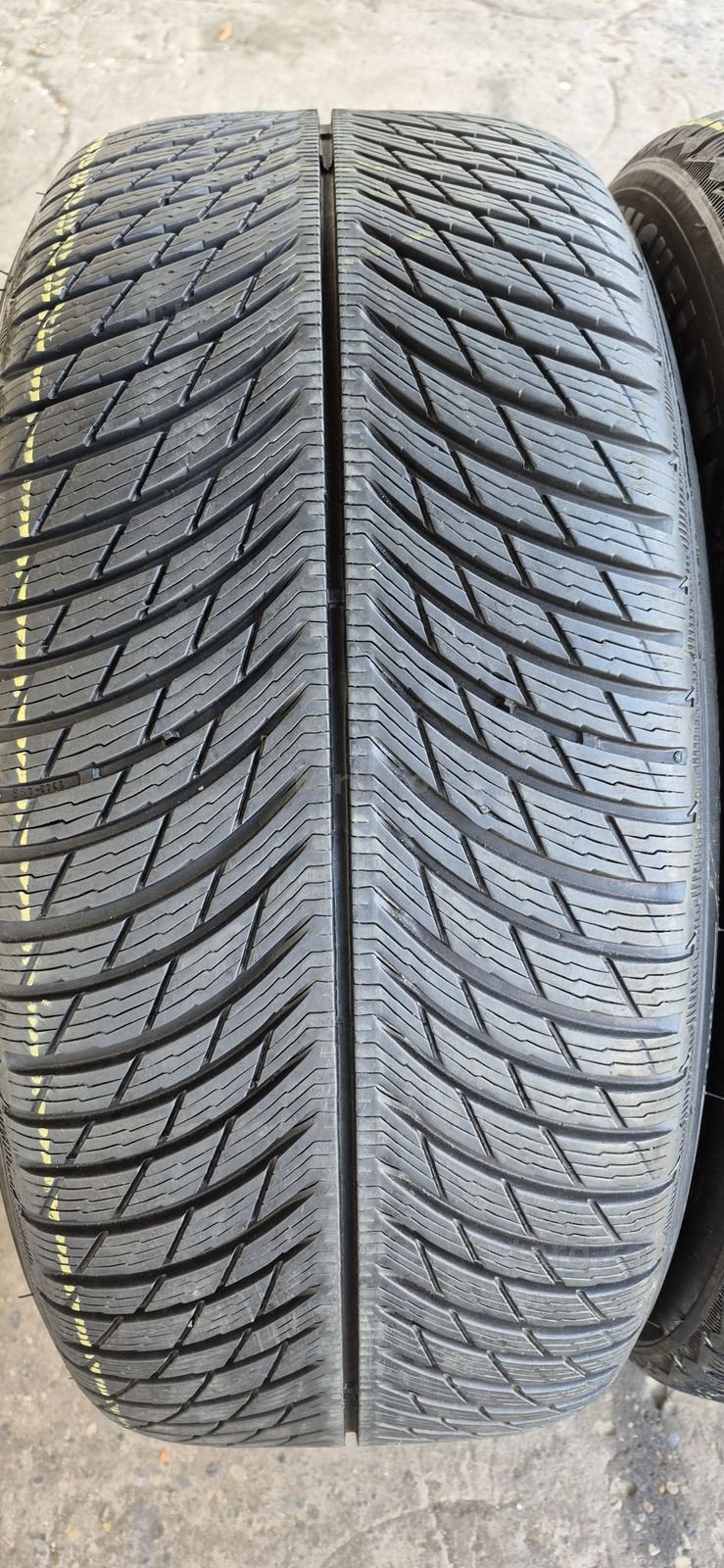 4 anvelope iarna runflat Michelin 265/50/19,dot 2022.Pret pe bucata 3