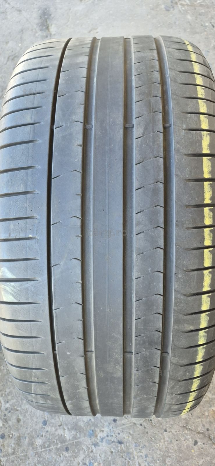 2 anvelope vara runflat Pirelli 315/35/21.Pretul este pe bucata. 2