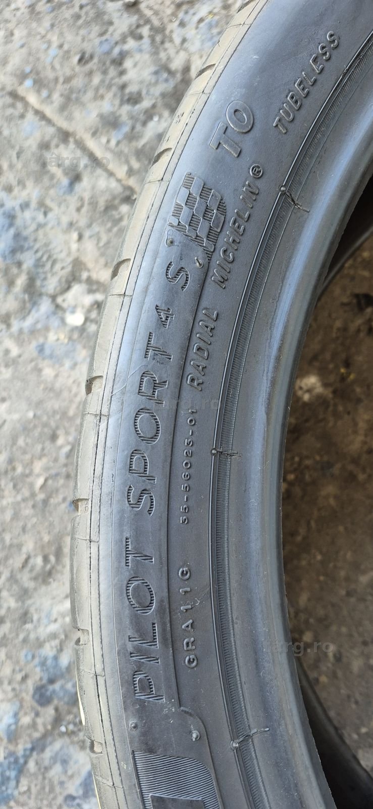 4 anvelope vara Michelin 235/35/20.Pretul este pe bucata. 5