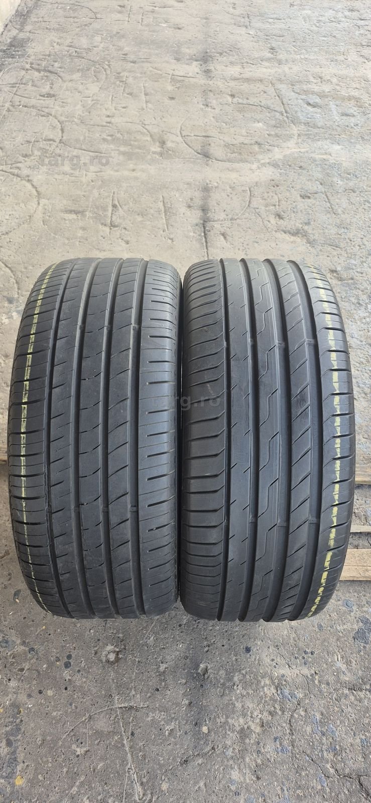 2 anvelope vara Nexen 275/55/17.Pretul este pe bucata.