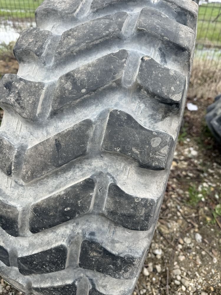 365/80r20 goodyear 2