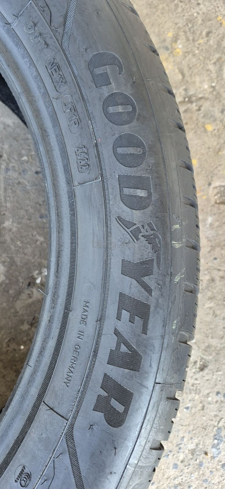 2 anvelope iarna Goodyear 255/50/21,dot 2022.Pretul este pe bucata. 3
