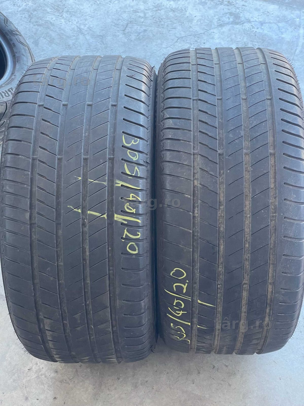 2x 305 40 20 Bridgestone Alenza 001 Runflat