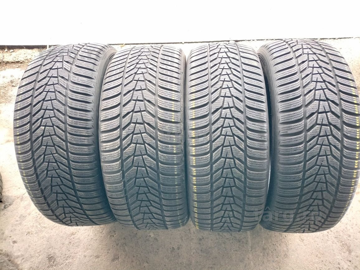 4 anvelope de iarna Hankook 2x255/50 R19 dot 3121 2x235/55 R19 dot3321