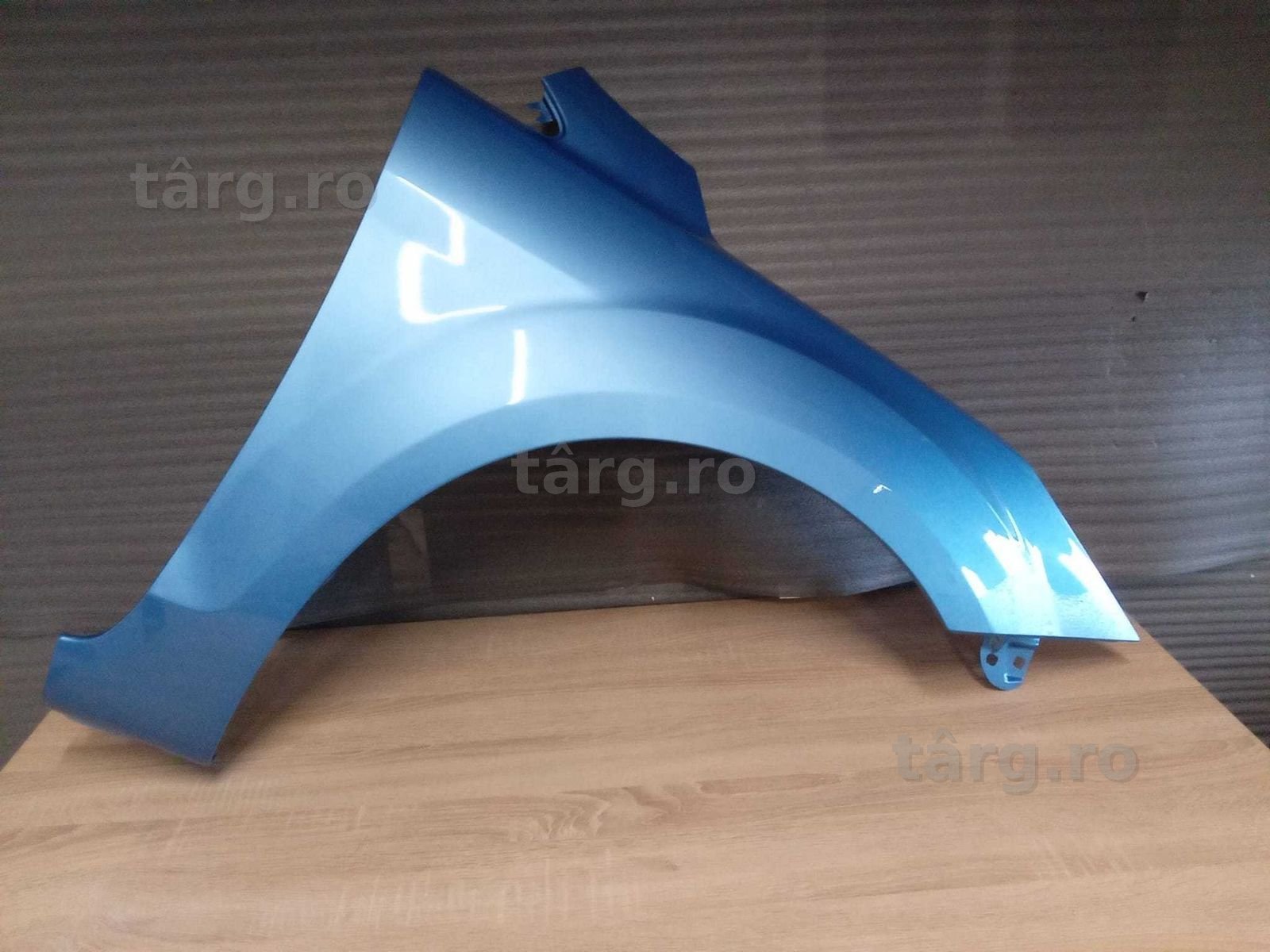 Aripa Fata Dreapta Ford Focus 2/II FSL An 08-11 (Albastru Deschis)