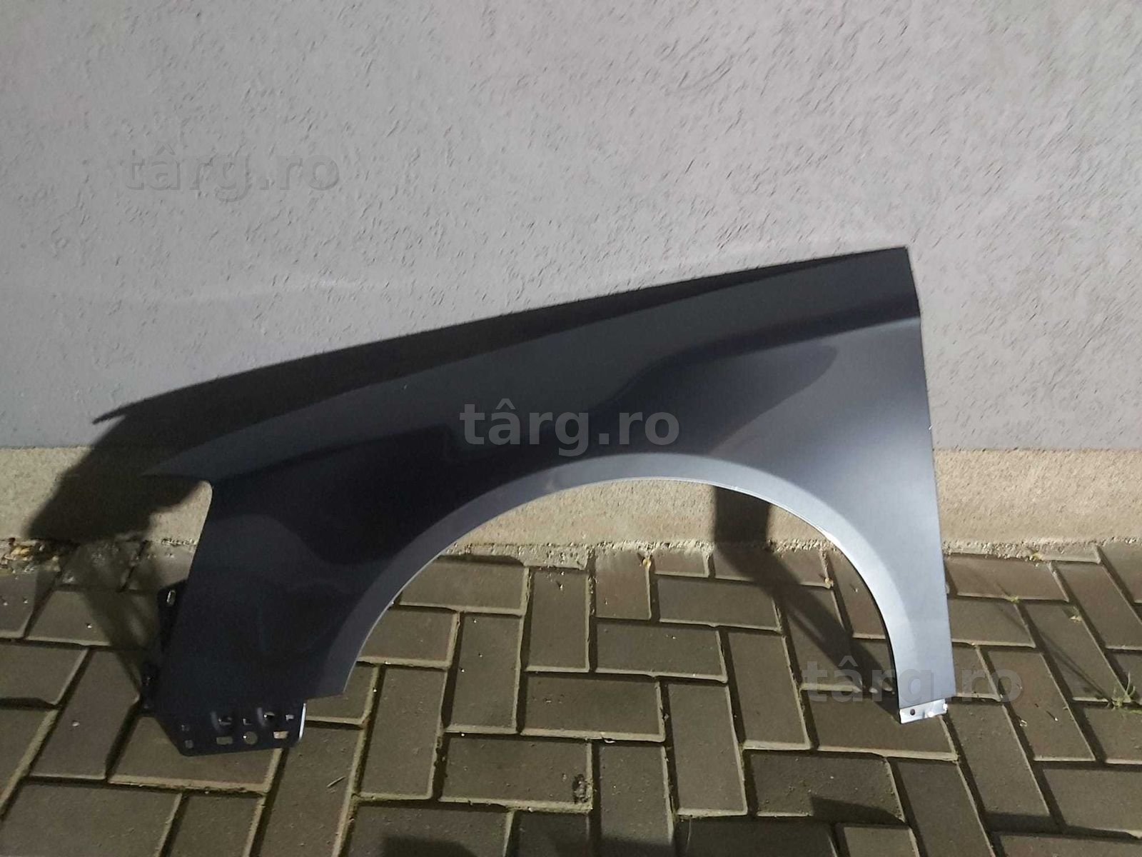 Aripa Fata Stanga VW Passat B6 An 2005-2011 Vopsita Gri Inchis