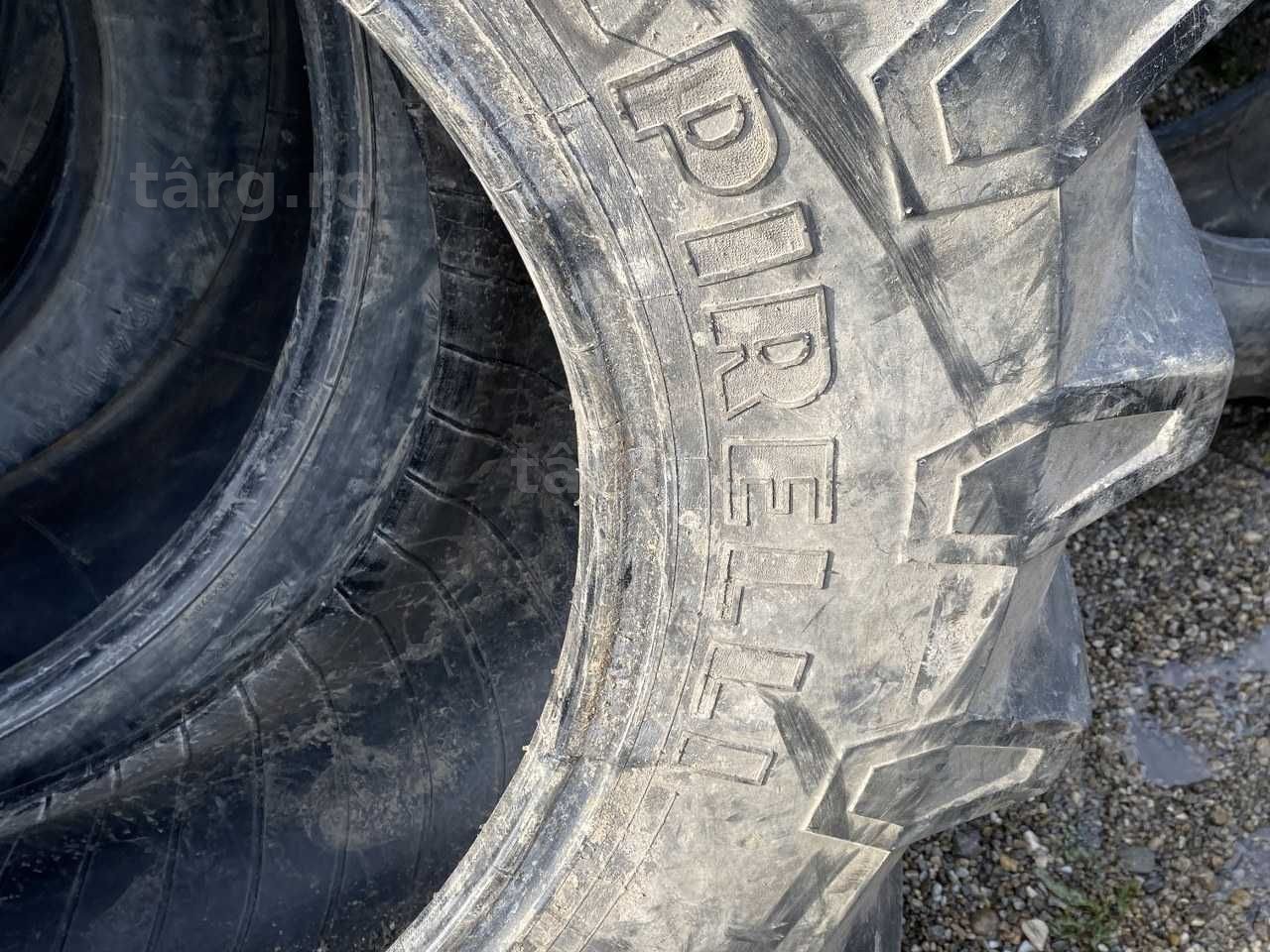 Cauciuc 420.70 R30 Pirelli 3