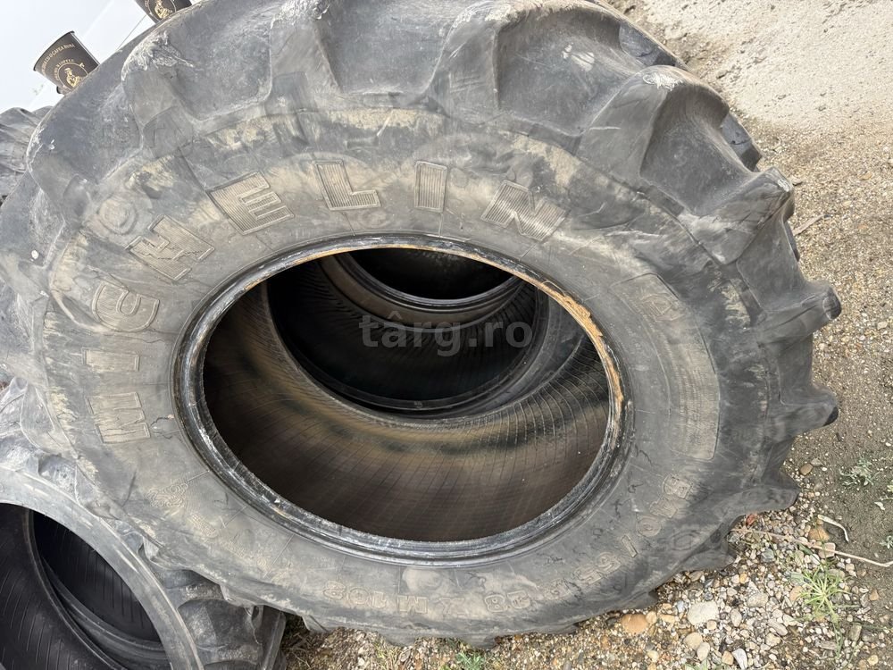 540/65r28 michelin 4