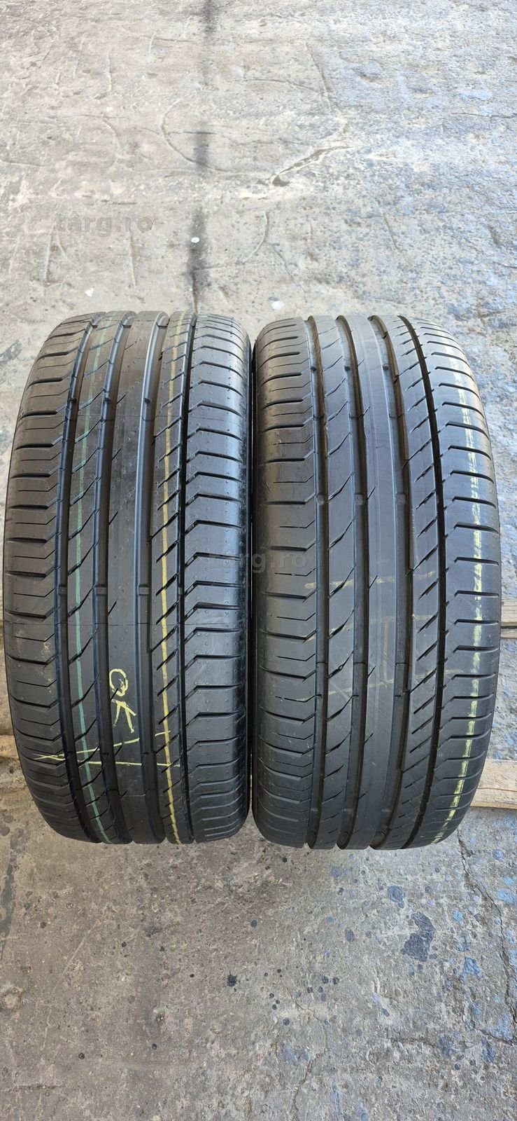 2 anvelope vara runflat ca noi Continental 235/50/18.Pretul este pe bucata.