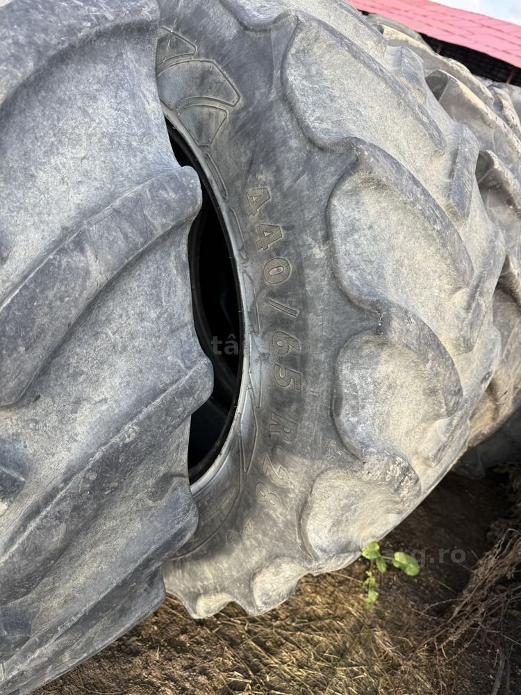 440/65r28 continental 2