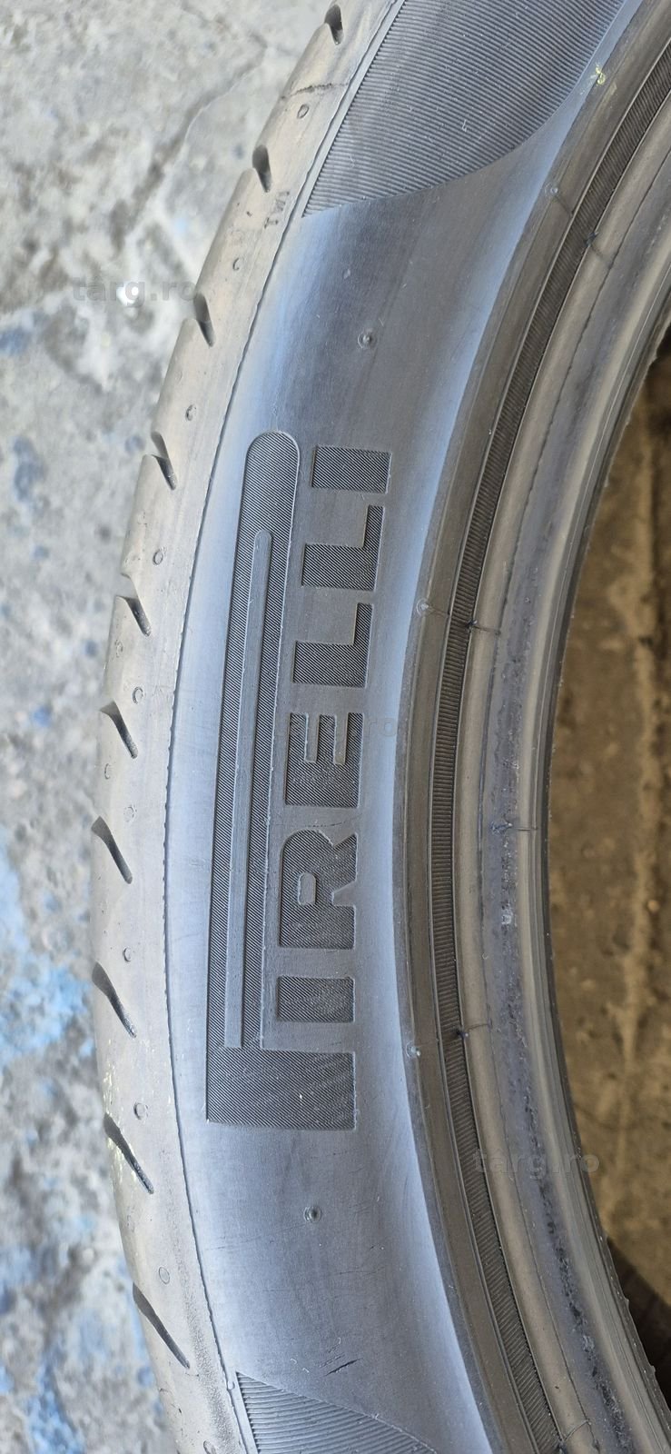 4 anvelope vara Pirelli 295/35/21.Pretul este pe bucata. 4