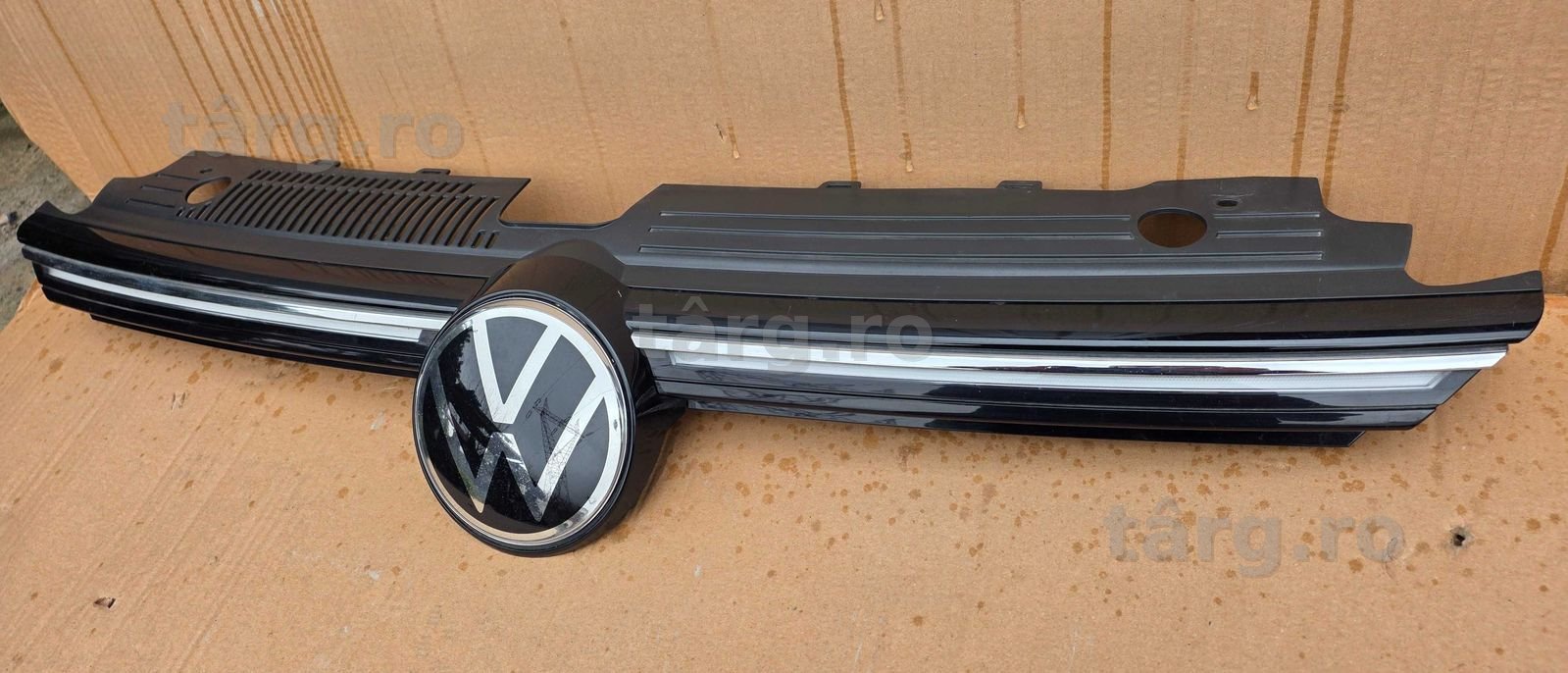 Grila radiator cu emblema VW Golf 8 LED 2020 / 2021 / 2022 2023
