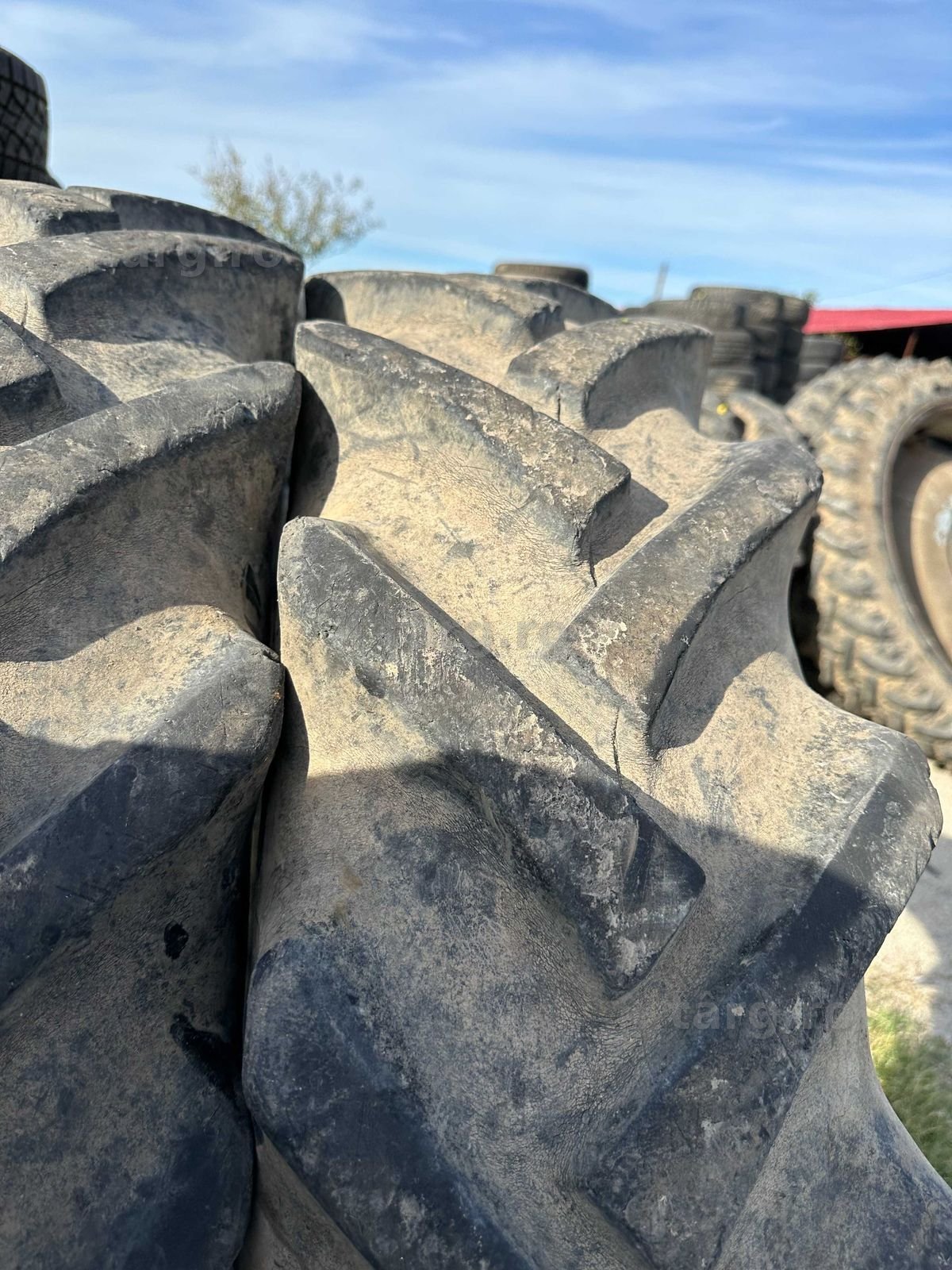 Cauciucuri de tractor 11,2 R28 5