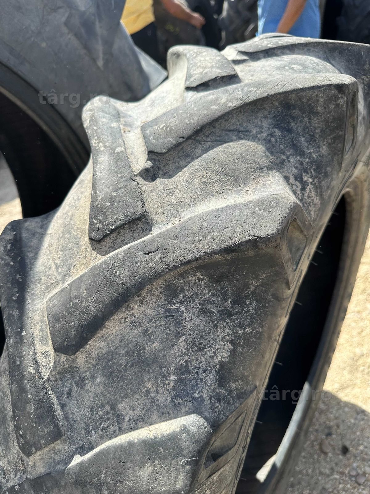 11.2   R24   BKT 4