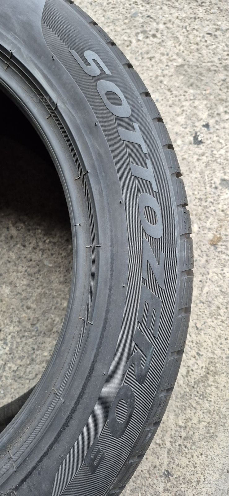 2 anvelope iarna noi Pirelli 275/45/18.Pretul este pe bucata. 4