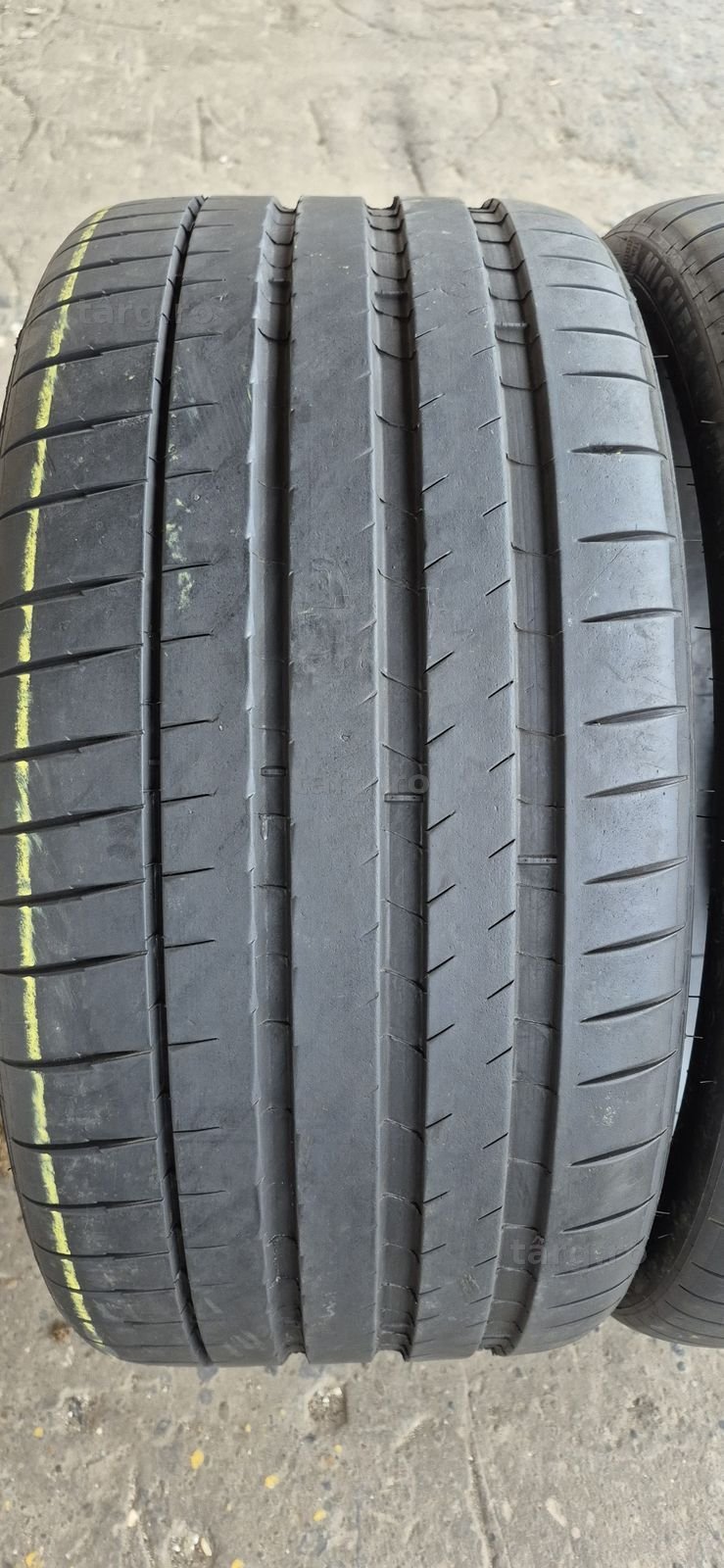 2 anvelope vara ca noi Michelin 285/30/22,dot 2024.Pretul este pe buc. 2