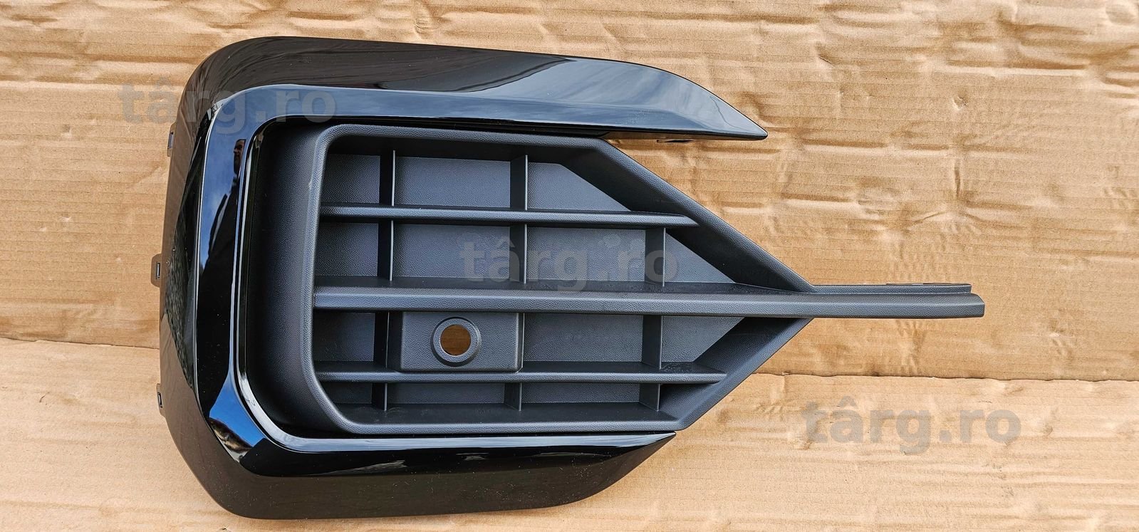 Grila bara proiector dreapta VW Touareg CR 2018 2019 2020
