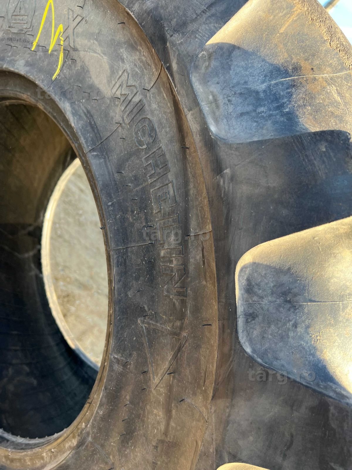 Anvelopa 335.80 R20 Michelin 3