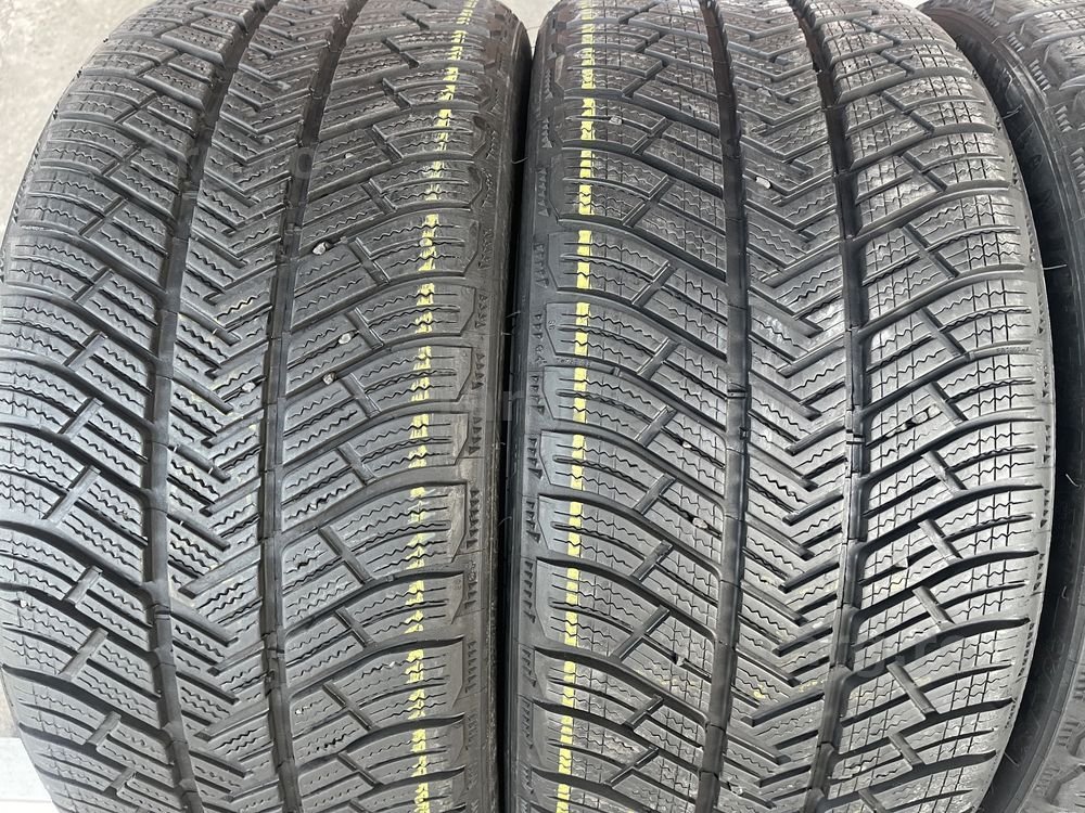 4 anvelope de iarna 235/40/19 Michelin (ca noi ) 3