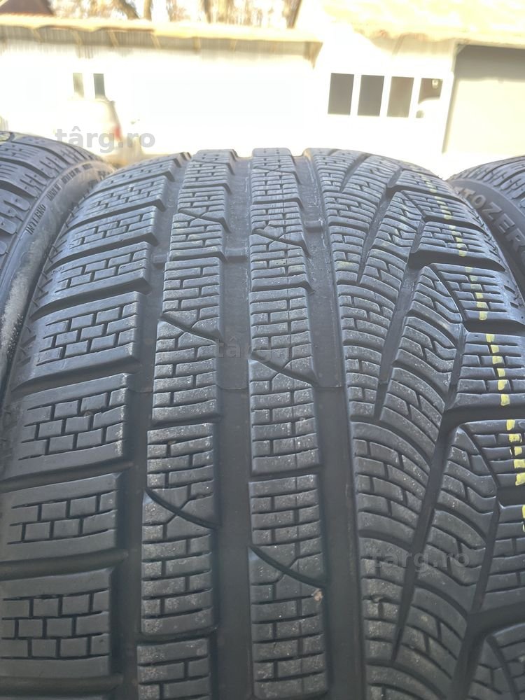 4 anvelope de iarna Pirelli 235/35/19 4