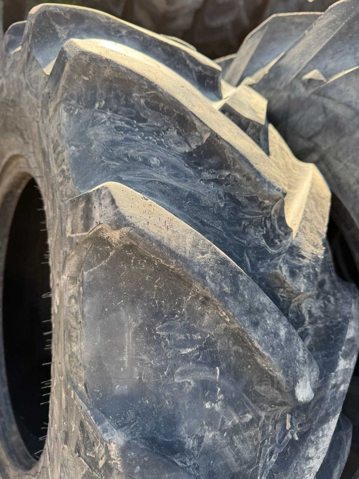 Anvelope sh 375/70 R20 4