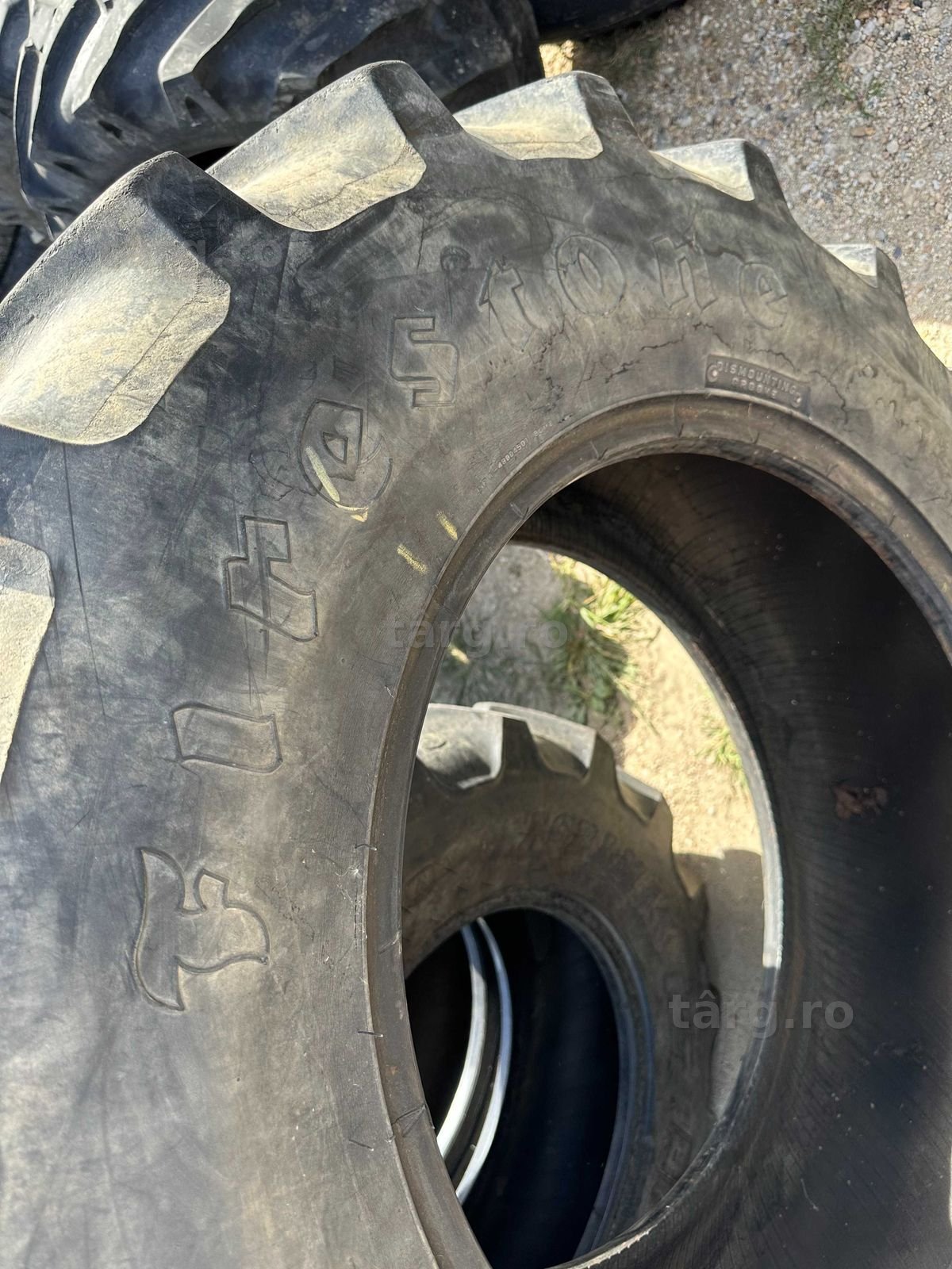 Cauciuc 13.6 R24 Firestone 3